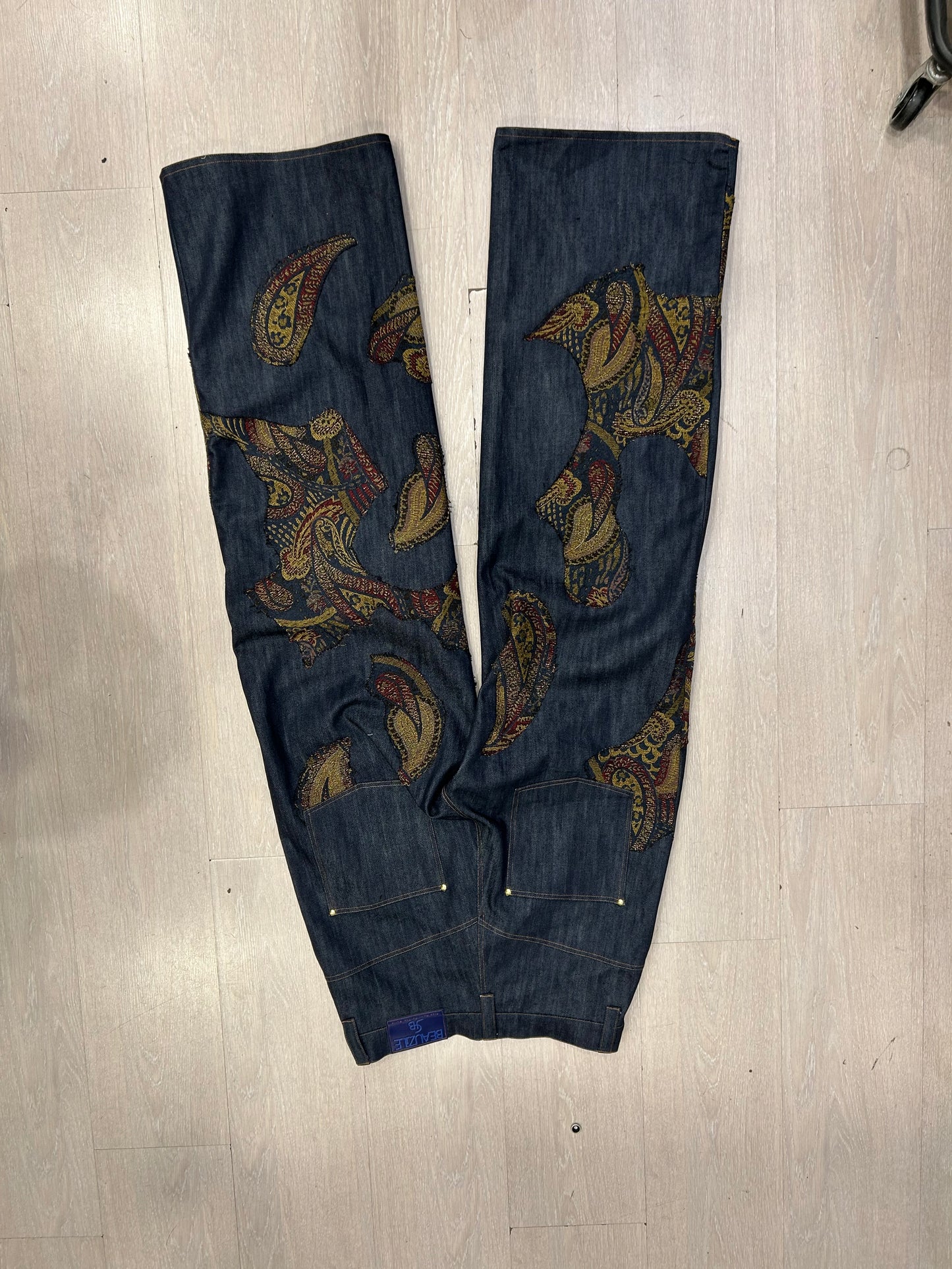 Paisley patched Jeans